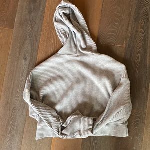 Great condition alo hoodie cropped
